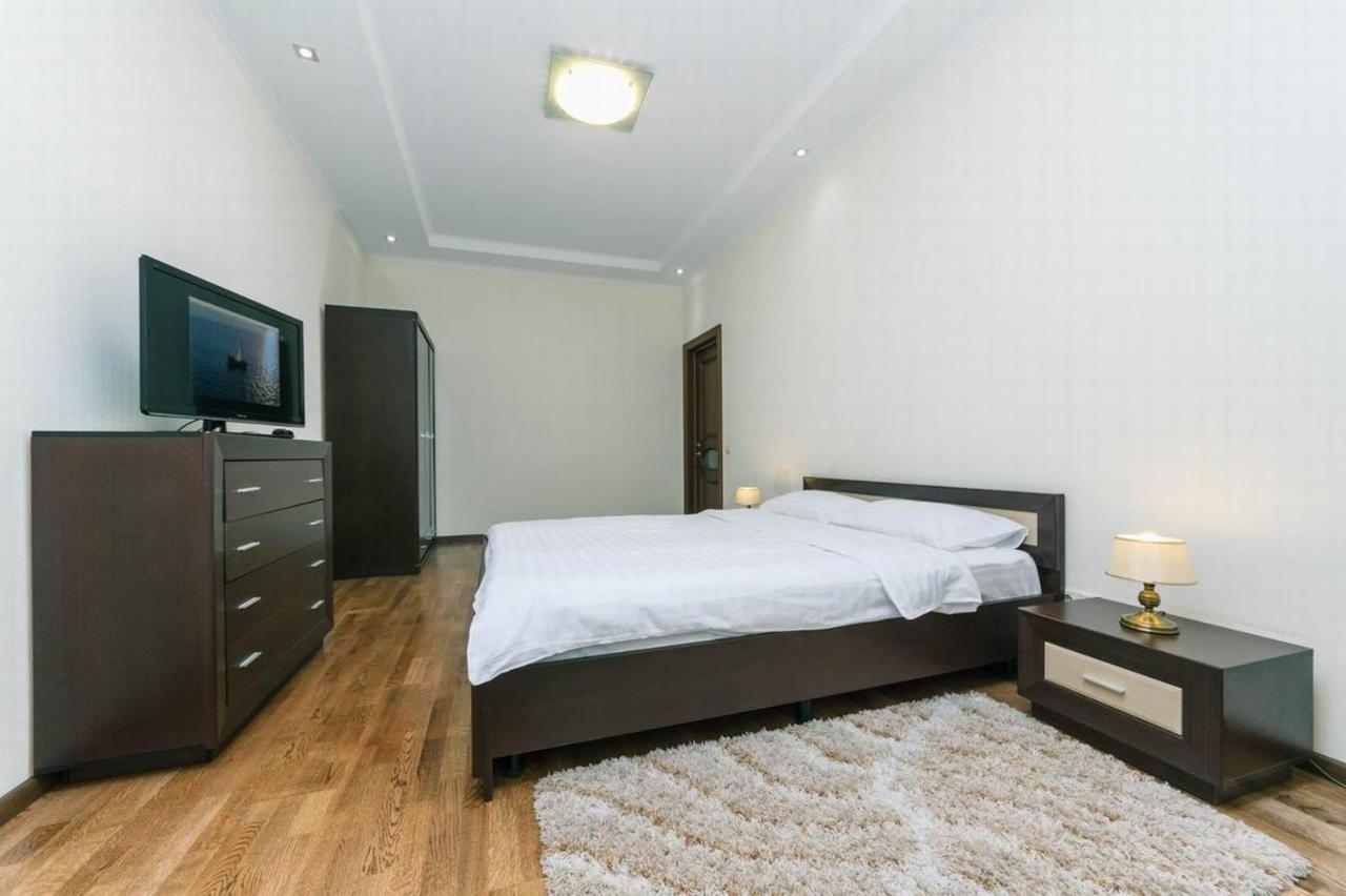 Apartamento Vip In A New Building Near Lesi Ukrainki 7A Kiev Exterior foto