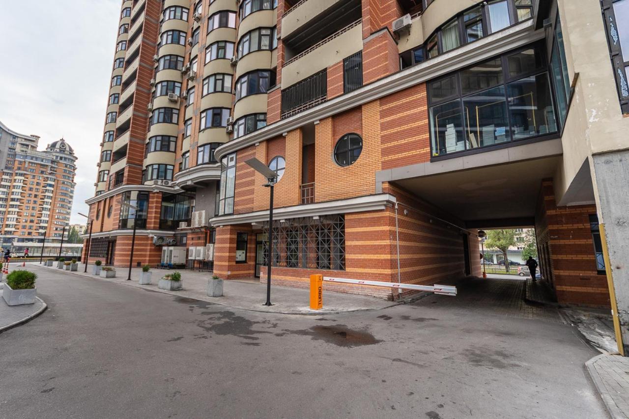 Apartamento Vip In A New Building Near Lesi Ukrainki 7A Kiev Exterior foto